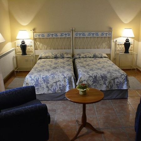 Hostal Rural Cumbres De Castilla Mandayona Exteriér fotografie