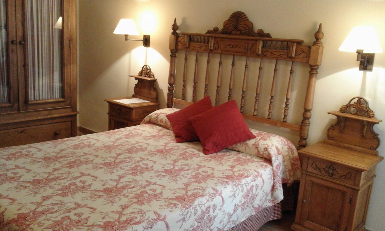Hostal Rural Cumbres De Castilla Mandayona Exteriér fotografie