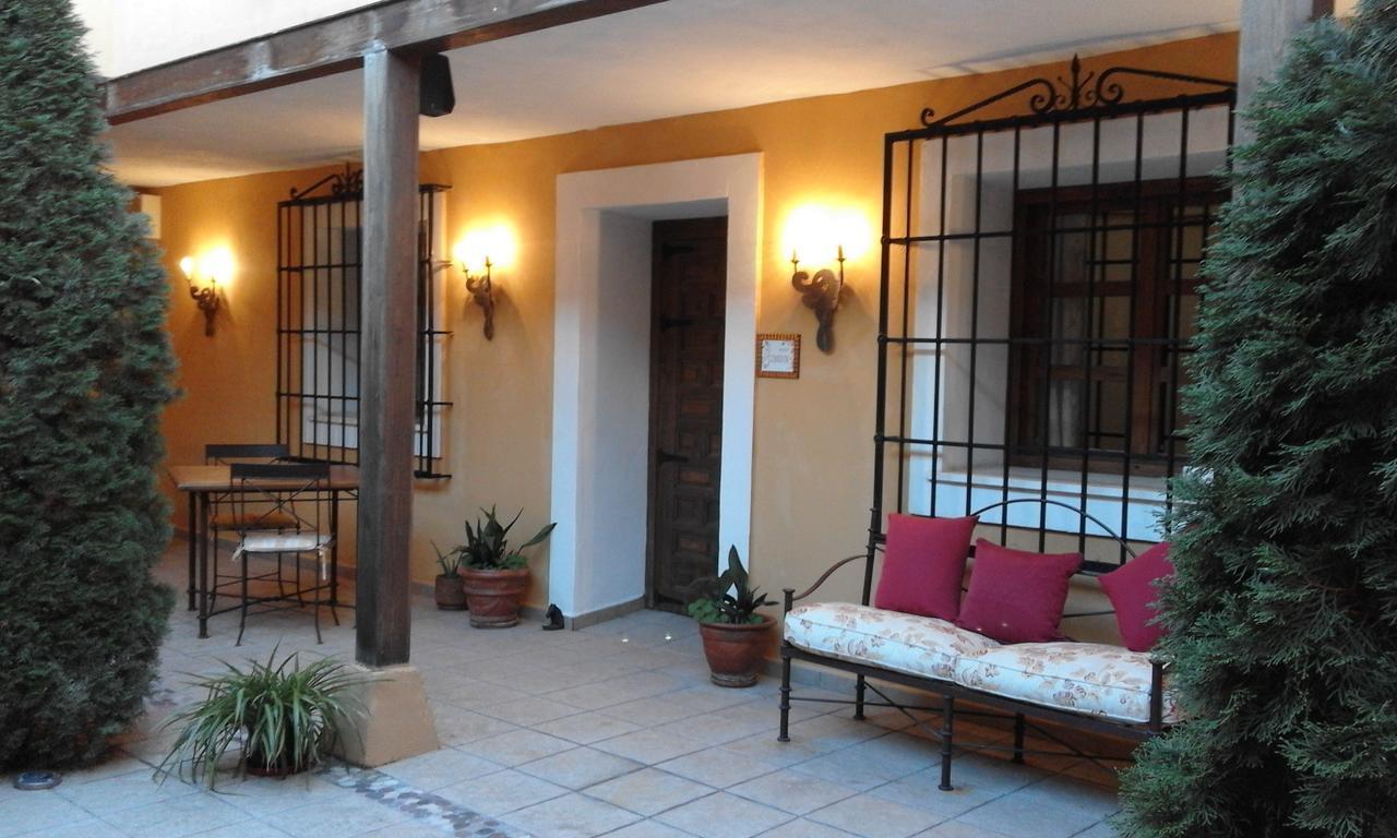 Hostal Rural Cumbres De Castilla Mandayona Exteriér fotografie