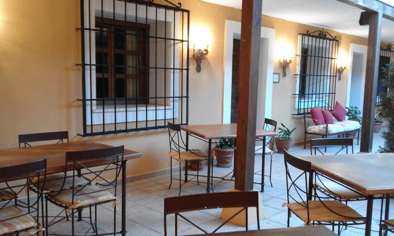 Hostal Rural Cumbres De Castilla Mandayona Exteriér fotografie
