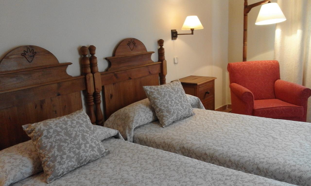 Hostal Rural Cumbres De Castilla Mandayona Exteriér fotografie