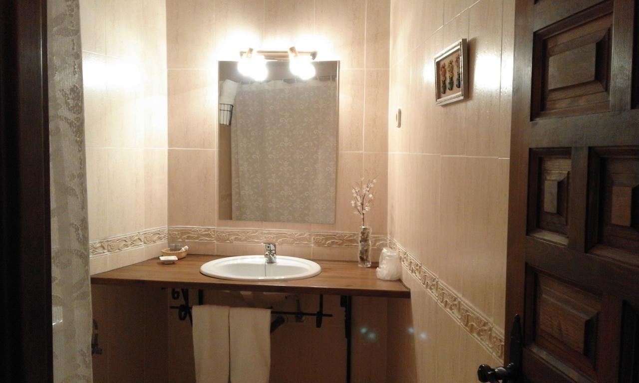 Hostal Rural Cumbres De Castilla Mandayona Exteriér fotografie