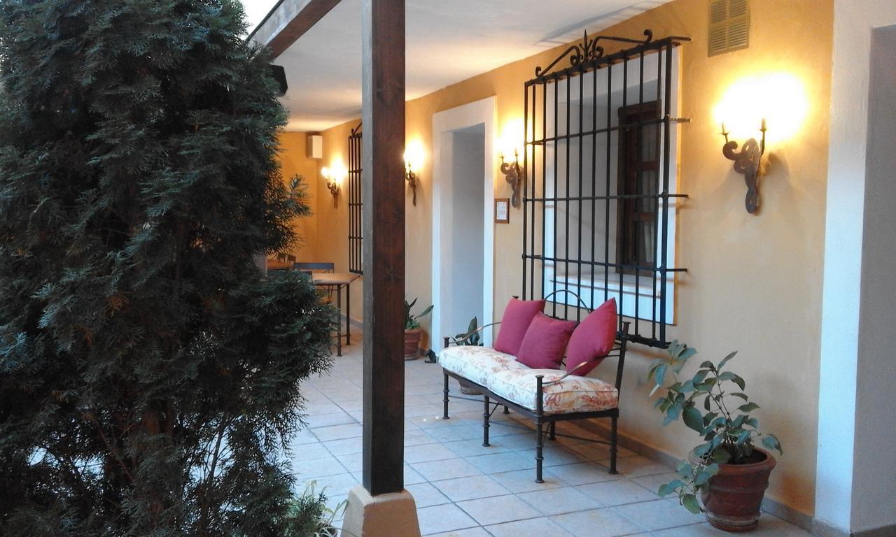 Hostal Rural Cumbres De Castilla Mandayona Exteriér fotografie