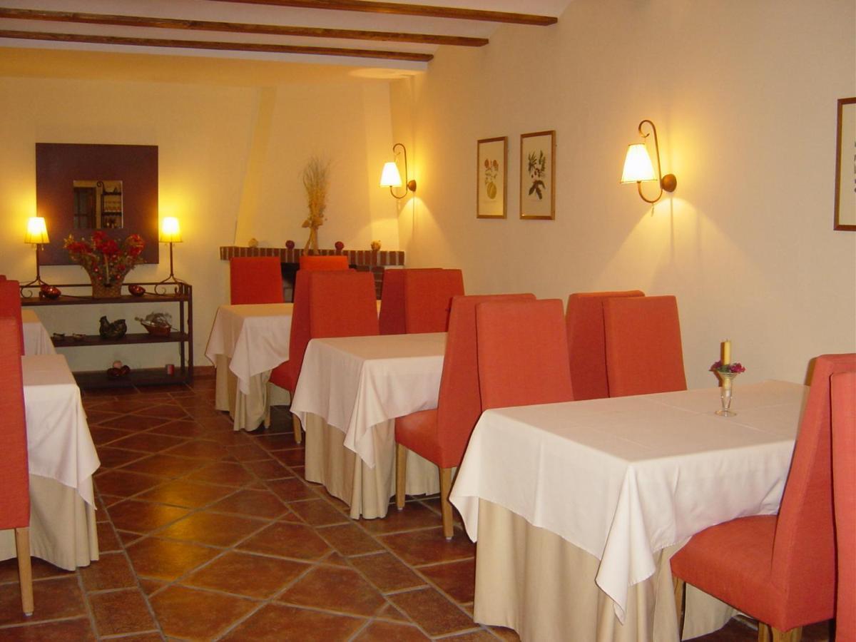 Hostal Rural Cumbres De Castilla Mandayona Exteriér fotografie