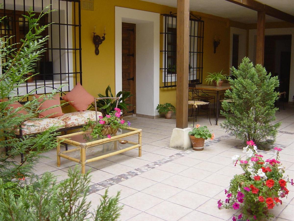 Hostal Rural Cumbres De Castilla Mandayona Exteriér fotografie